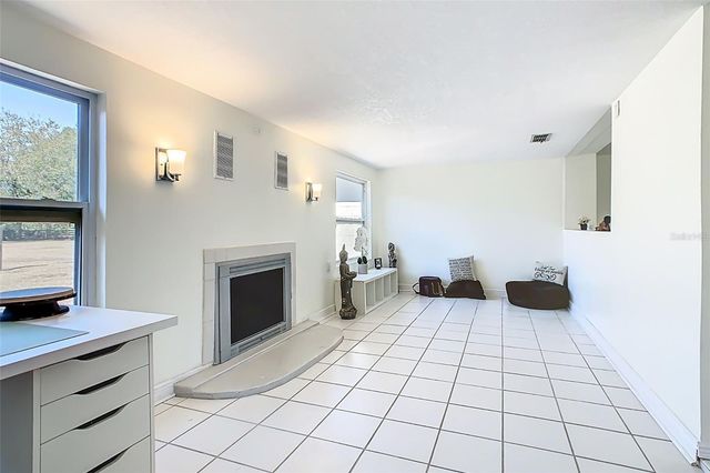 1700 S MILLER ROAD, Valrico, FL 33594