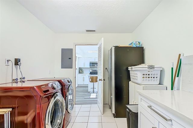 1700 S MILLER ROAD, Valrico, FL 33594