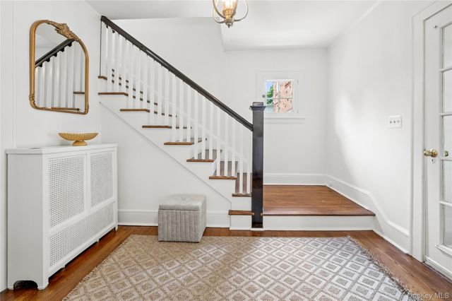 632 Colonial Avenue, Pelham, NY 10803
