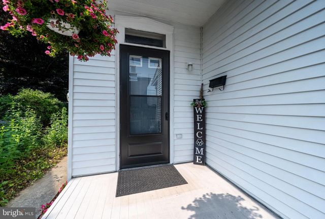 724 FULTON ST, Akron, PA 17501