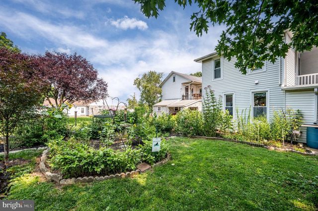 724 FULTON ST, Akron, PA 17501