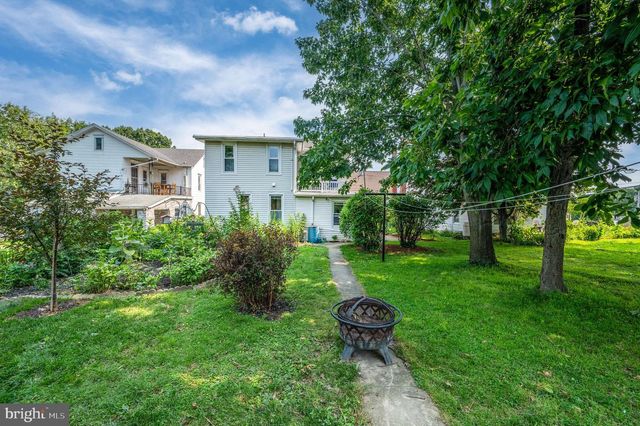724 FULTON ST, Akron, PA 17501
