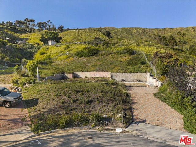 20541 Roca Chica Drive, Malibu, CA 90265