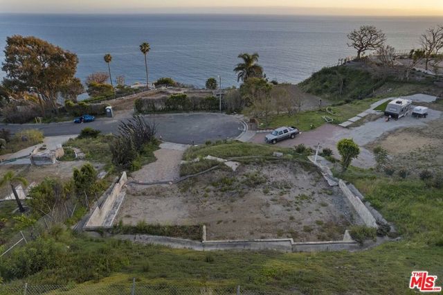 20541 Roca Chica Drive, Malibu, CA 90265