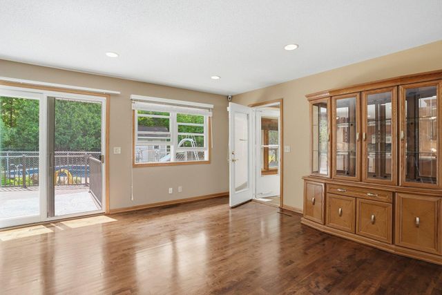 2115 Toledo Avenue N, Golden Valley, MN 55422