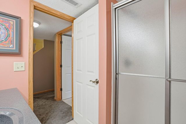 2115 Toledo Avenue N, Golden Valley, MN 55422