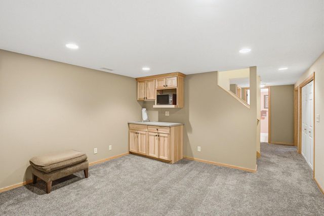 2115 Toledo Avenue N, Golden Valley, MN 55422