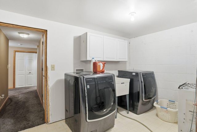 2115 Toledo Avenue N, Golden Valley, MN 55422