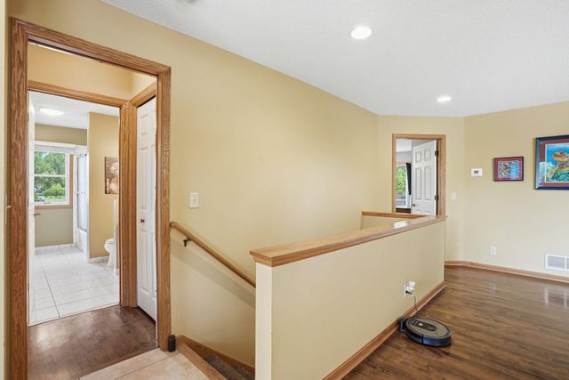 2115 Toledo Avenue N, Golden Valley, MN 55422