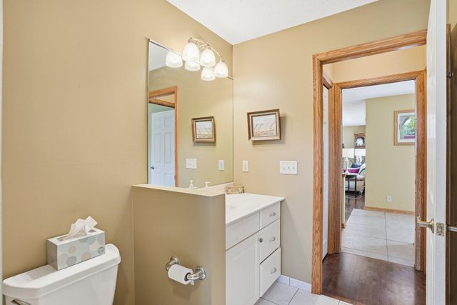 2115 Toledo Avenue N, Golden Valley, MN 55422