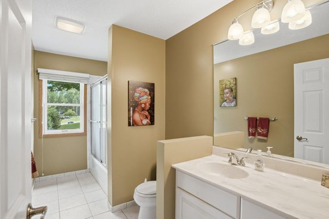 2115 Toledo Avenue N, Golden Valley, MN 55422
