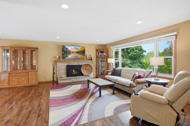 2115 Toledo Avenue N, Golden Valley, MN 55422