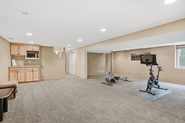 2115 Toledo Avenue N, Golden Valley, MN 55422