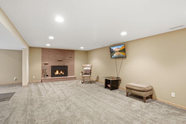 2115 Toledo Avenue N, Golden Valley, MN 55422
