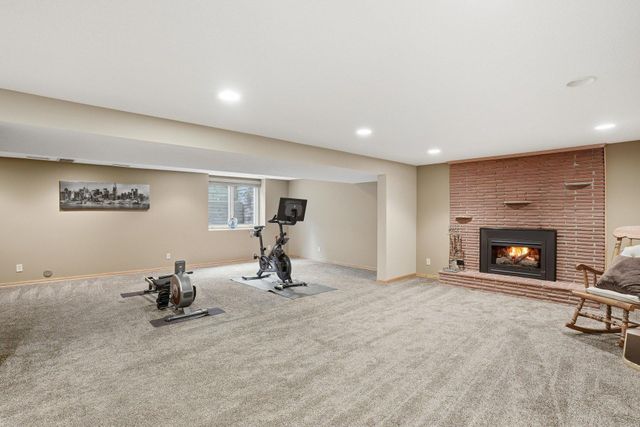 2115 Toledo Avenue N, Golden Valley, MN 55422