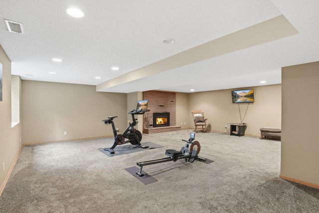 2115 Toledo Avenue N, Golden Valley, MN 55422