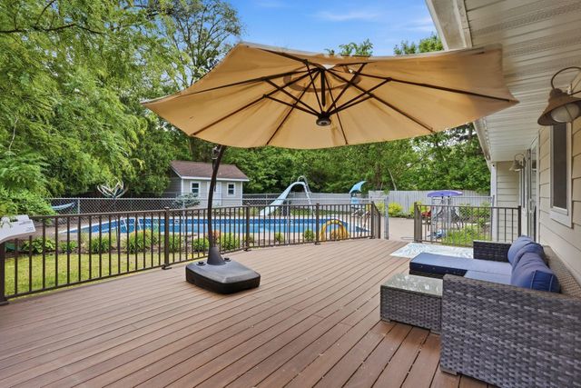 2115 Toledo Avenue N, Golden Valley, MN 55422