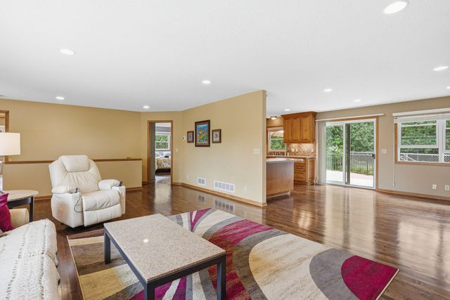 2115 Toledo Avenue N, Golden Valley, MN 55422