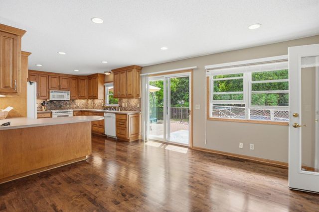 2115 Toledo Avenue N, Golden Valley, MN 55422