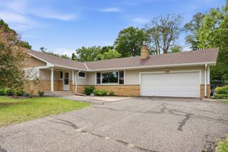 2115 Toledo Avenue N, Golden Valley, MN 55422