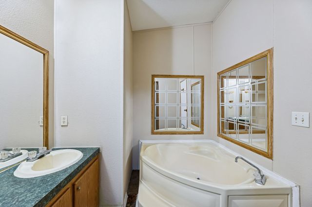 153 Buckboard Trail, Weatherford, TX 76087