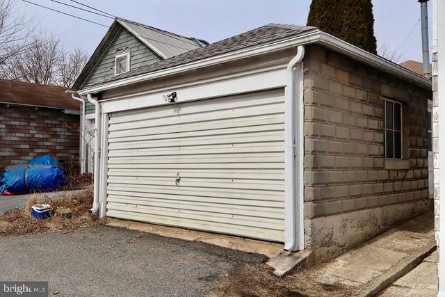 3420 PENN AVE, Sinking Spring, PA 19608