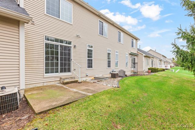 112 Burwyck Park Drive, Saline, MI 48176