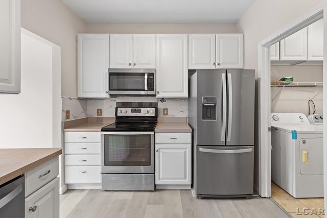 112 Burwyck Park Drive, Saline, MI 48176