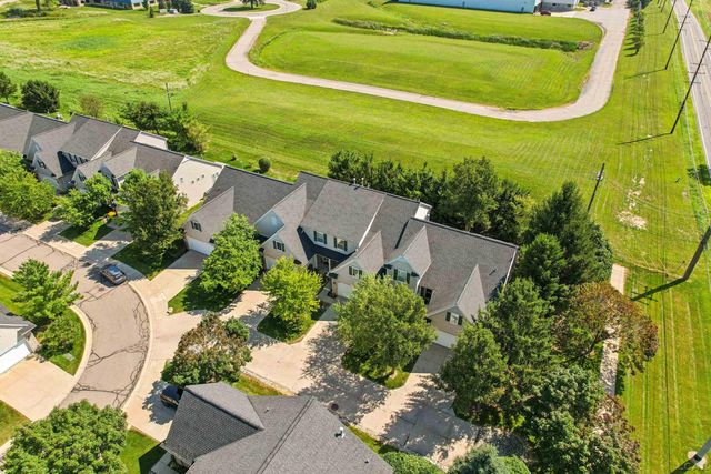 112 Burwyck Park Drive, Saline, MI 48176