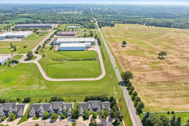112 Burwyck Park Drive, Saline, MI 48176