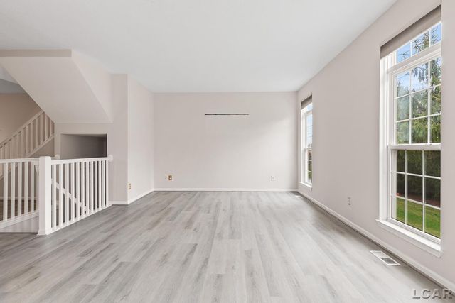 112 Burwyck Park Drive, Saline, MI 48176