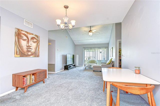 13402 PINE LAKE WAY 202B, Tampa, FL 33618