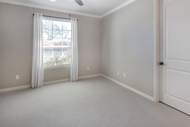 12065 Jazmin Cir, Flint, TX 75762