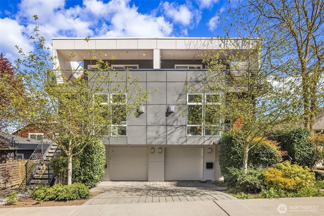 3446 B 22nd Avenue W, Seattle, WA 98199