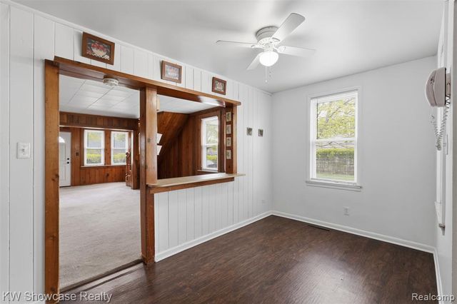 215 Endwell Street, Novi, MI 48377
