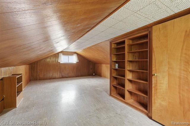 215 Endwell Street, Novi, MI 48377