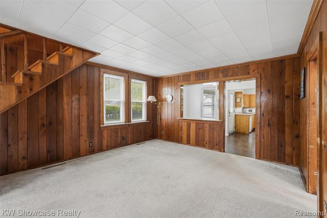 215 Endwell Street, Novi, MI 48377