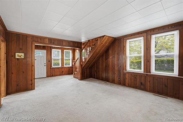 215 Endwell Street, Novi, MI 48377