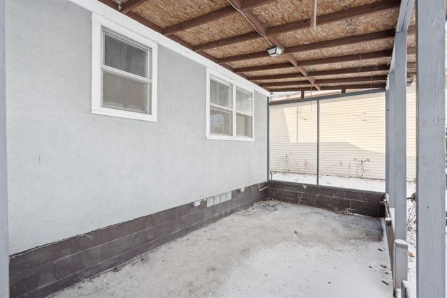 309 3rd Ave SE, Oelwein, IA 50662