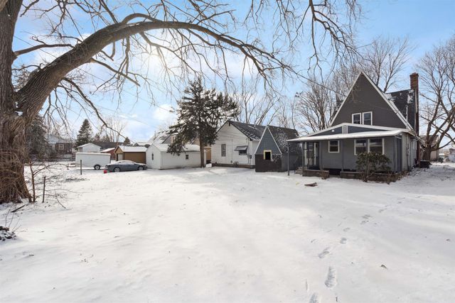 309 3rd Ave SE, Oelwein, IA 50662