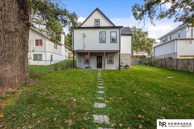 909 1st Avenue, Plattsmouth, NE 68048