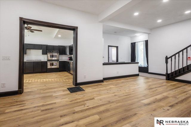 909 1st Avenue, Plattsmouth, NE 68048