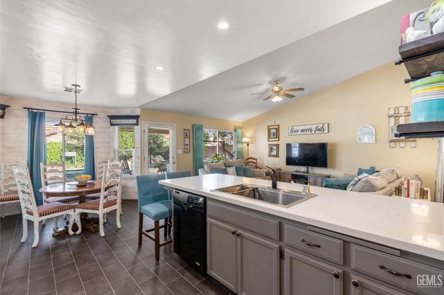 0 5508 Glacier Court, Bakersfield, CA 93313