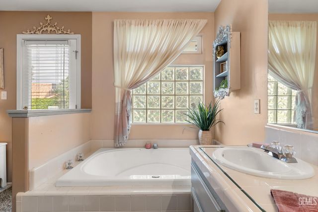 0 5508 Glacier Court, Bakersfield, CA 93313