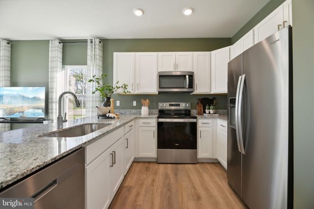 104 POMO LN, Winchester, VA 22602