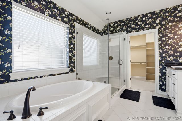 11018 S 77th Place E, Tulsa, OK 74133