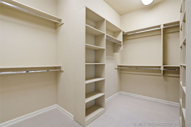 11018 S 77th Place E, Tulsa, OK 74133