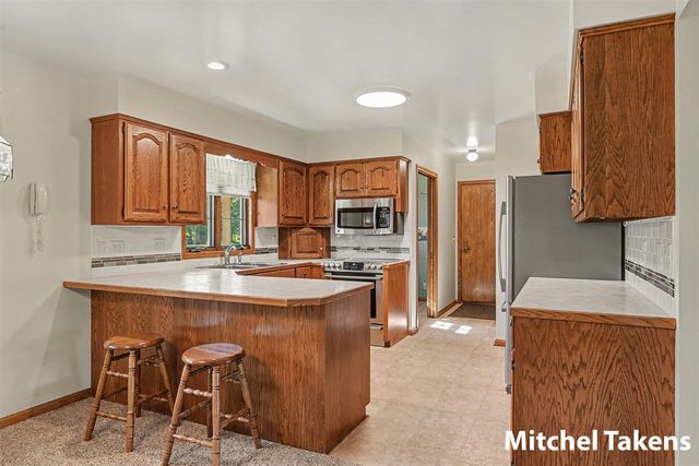 3011 Clearview Drive, Hudsonville, MI 49426