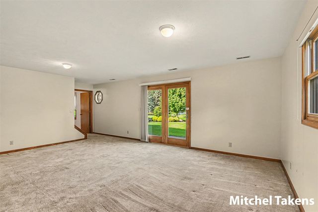 3011 Clearview Drive, Hudsonville, MI 49426