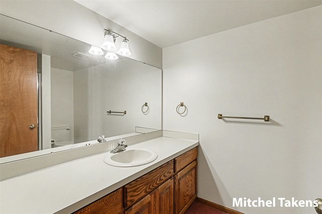 3011 Clearview Drive, Hudsonville, MI 49426